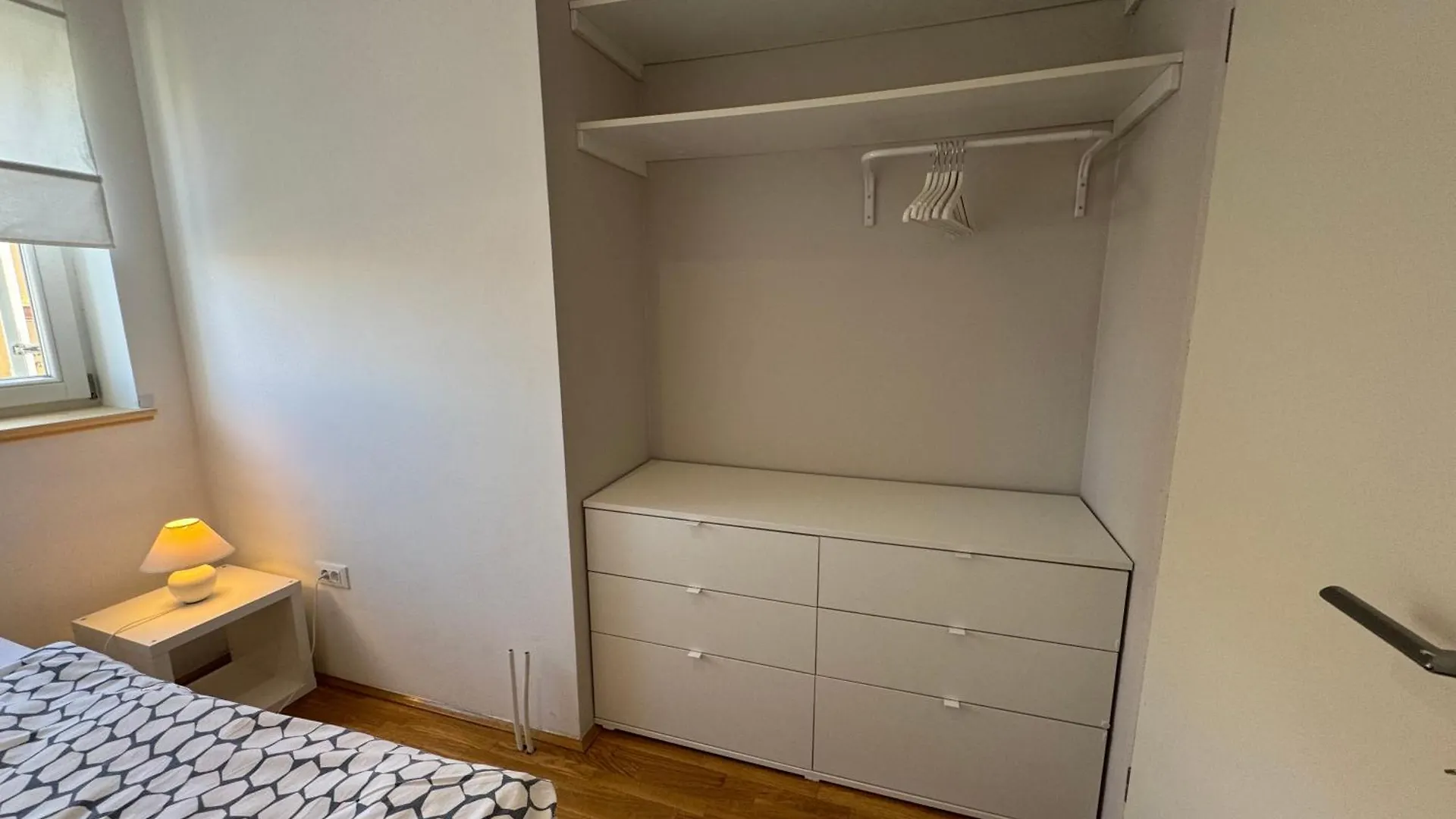 Apartments Mali Ivo Nin